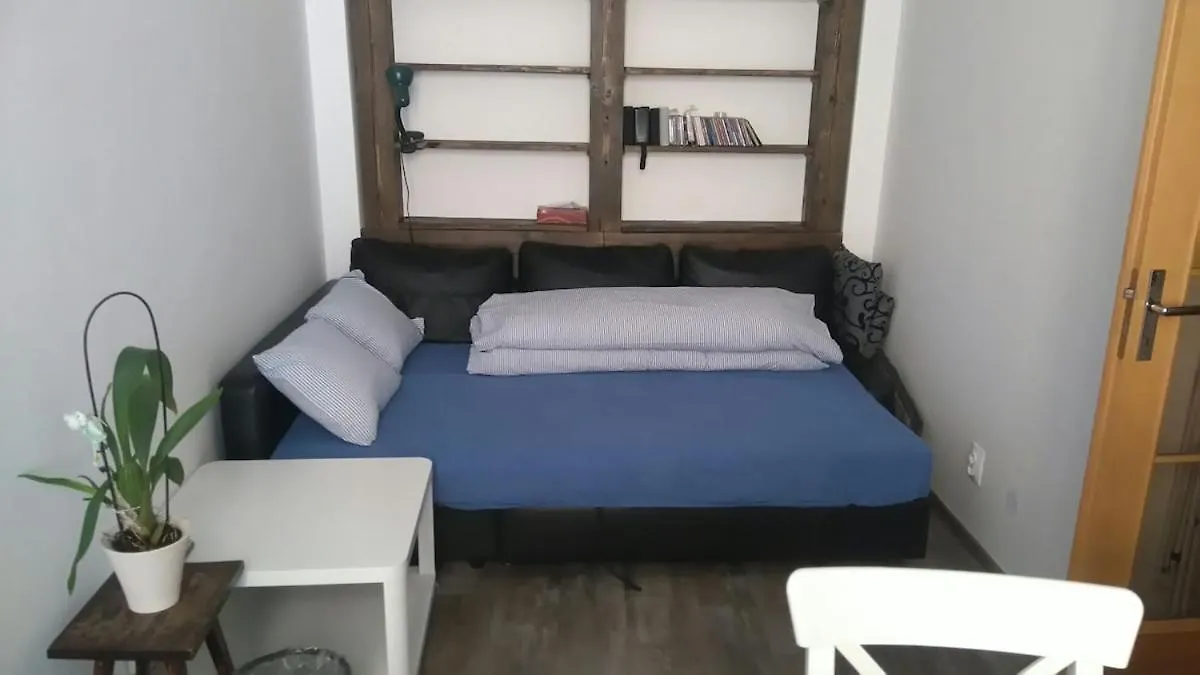 Central Two Floor Flat By Charles Bridge プラハ 0*,